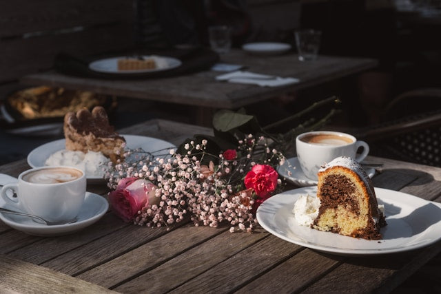 How to Create a Backyard Space for Weekend Brunch
