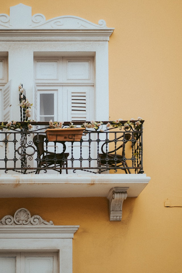 Outdoor Furniture Materials Guide: Metal, Wicker, and Resin