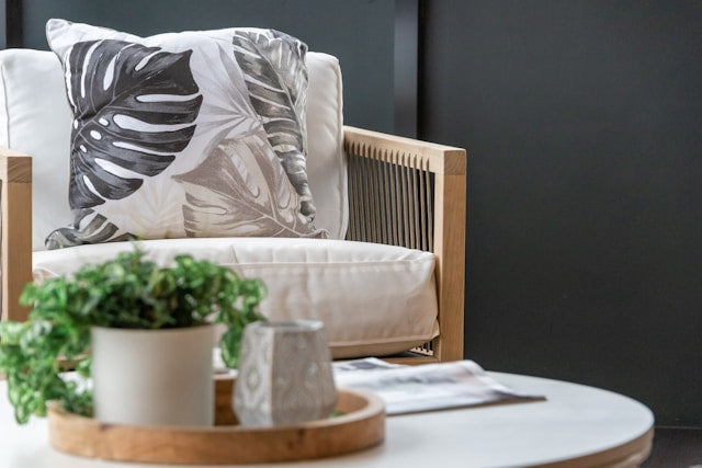 How to Choose the Perfect Outdoor Side Table for Your Patio