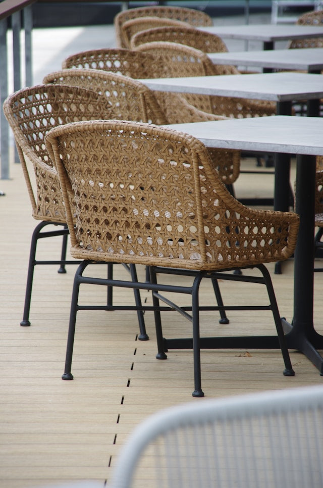 Outdoor Storage Bench Ideas for a More Organized Patio