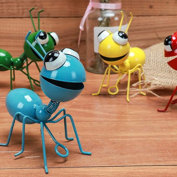 Metal Yard Art Garden Decorative Cute Ant Outdoor Wall Sculptures-Set of 4