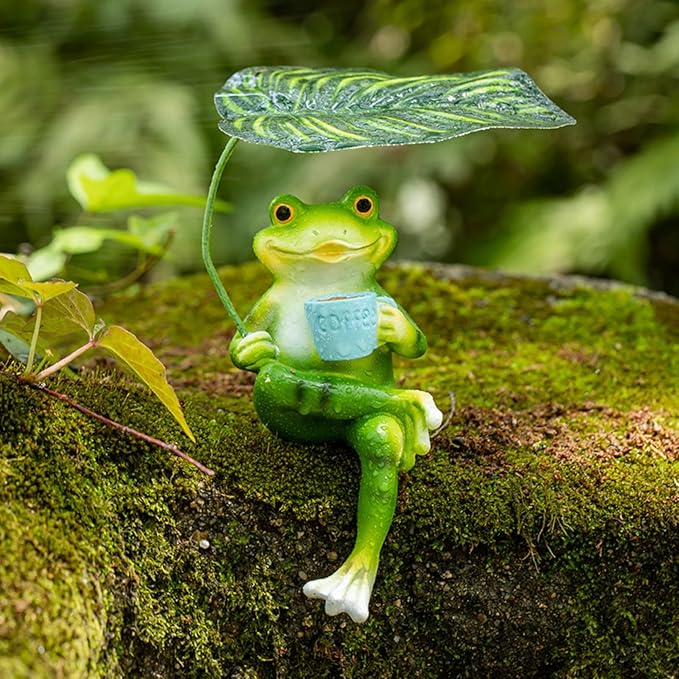 OwMell Frog Statue for Garden, Green Frog Figurine for Outdoor Decor Yard and Garden Decoration Resin Sculpture 6 Inches - Coffee & Leaf