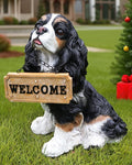 Charming Cavalier King Charles Spaniel Welcome Dog Statue with Solar Lantern, Hand-Painted Sitting Resin Puppy Figurine with Reversible Signs for Garden, Patio, and Porch Décor