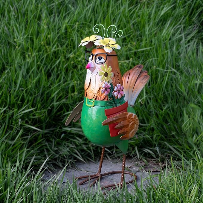 Natelf Metal Chicken Statue for Outdoor Home Decor Cute Rooster Hen Garden Sculpture with Vintage Glasses, Weather-Resistant Farmhouse Art for Yard, Patio, Coop, or Housewarming Gift for Mom, Friends