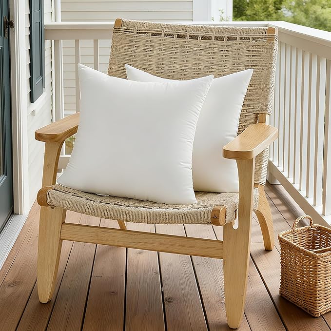 Oubonun 22x22 Waterproof Outdoor Pillow Inserts – Set of 2 Soft & Fluffy, Water Resistant Throw Pillows for Patio, Garden, Porch, or Indoor Decorative